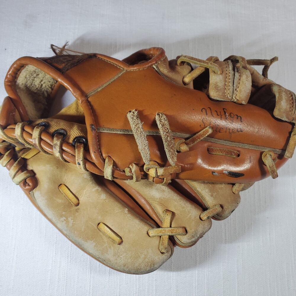 Wilson Baseball Glove 10 Inch | A2295 George Brett